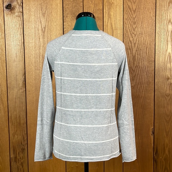 Sonoma Gray White Stripe Stretch Knit Raglan Relaxed Fit Pullover Top Women XS - Picture 10 of 15